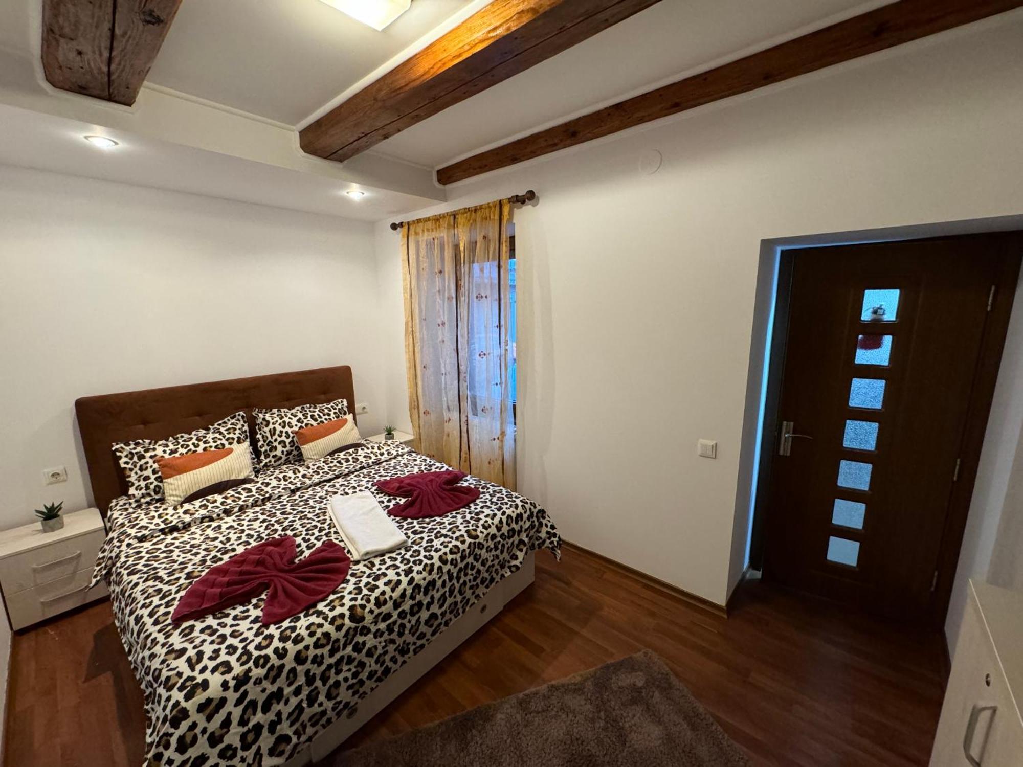 Iazi Apartament Braşov Eksteriør billede